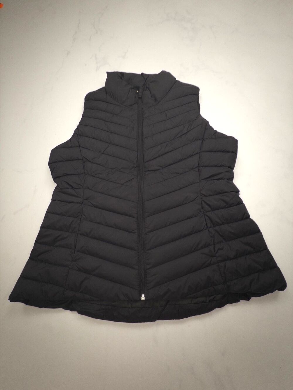 Old Navy Packable Puffer Vest Black 2010s Minimalist - Womens L